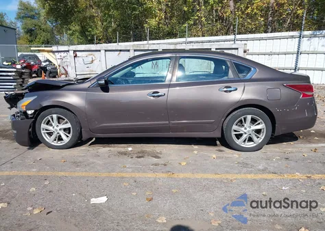 2015 Nissan Altima 2.5 Sl z USA, uszkodzony, nr VIN 1N4AL3AP2FN922683